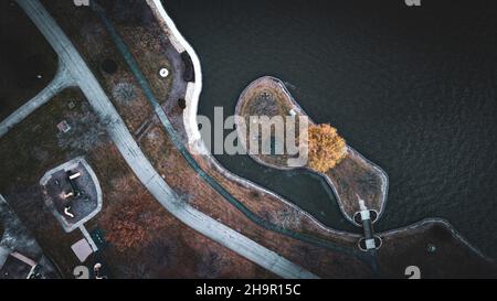 Luftaufnahme der Insel im Community Park Stockfoto