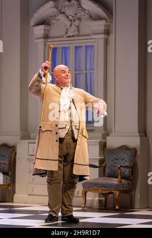 Generalprobe der Oper 'Cosi Fan Tutte' von Wolfgang Amadeus Mozart und Lorenzo Da Ponte, Auditorium Theater von Roquetas de Mar, Almeria, Spanien. Stockfoto