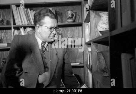 Warszawa, 1949-03-24. Otwarcie Czechos³owackiego Oœrodka Informacyjnego (al Wyzwolenia 6). NZ. minister kultury Stefan Dybowski. msa PAP Warschau, 24. März 1949. Eröffnung des Tschechoslowakischen Informationszentrums (Wyzwolenia Avenue 6). Im Bild: Kulturminister Stefan Dybowski. msa PAP Stockfoto