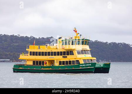 Die Fähre der ersten Flottenklasse auf der MV Golden Grove im Hafen von Sydney, Australien Stockfoto