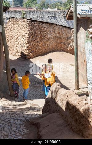 Schulkinder, Gasse, Altstadt, Harar, Äthiopien Stockfoto