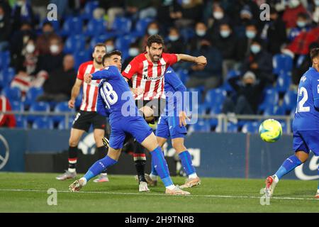 Getafe, Spanien. 6th Dez 2021. Raul Garcia (Bilbao) Fußball: Spanisches Spiel „La Liga Santander“ zwischen Getafe CF 0-0 Athletic Club de Bilbao im Coliseum Alfonso Perez in Getafe, Spanien. Quelle: Mutsu Kawamori/AFLO/Alamy Live News Stockfoto