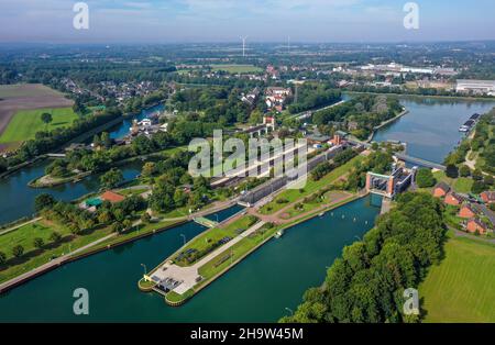 '14.09.2021, Deutschland, Nordrhein-Westfalen, Waltrop - Waltrop Schiffshebewerk und Schleusenpark. Der Waltrop Lock Park ist der Name der vier Abfahrten Stockfoto