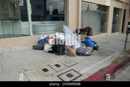 Los Angeles, Kalifornien, USA 6th. Dezember 2021 Eine allgemeine Sicht auf die Atmosphäre eines Obdachlosenlagers am 6. Dezember 2021 in Los Angeles, Kalifornien, USA. Foto von Barry King/Alamy Stockfoto Stockfoto