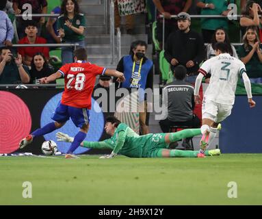 Austin, Texas, USA. 8. Dezember 2021: Mexikos Torwart CARLOS ACEVEDO LOPEZ (23) macht am 8. Dezember 2021 in Austin, Texas, bei einem internationalen Freundschaftsspiel zwischen Mexiko und Chile Halt. (Bild: © Scott Coleman/ZUMA Press Wire) Bild: ZUMA Press, Inc./Alamy Live News Stockfoto