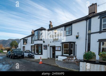 The Strands Inn & Micro Brewery in Nether Wasdale, einem Dorf in der Nähe von Wastwater im Lake District National Park, Cumbria, Großbritannien, im November oder Herbst Stockfoto