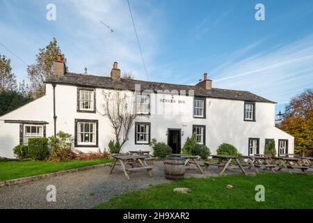 The Screes Inn in Nether Wasdale, Seascale, Cumbria. Ein Pub und Hotel im Lake District National Park, im November oder Herbst, Großbritannien Stockfoto