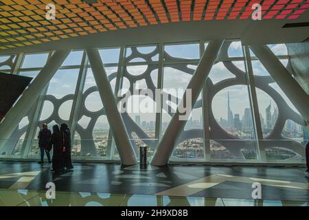 DUBAI, VAE - 18. JANUAR 2018: Innenraum des Dubai Frame in Dubai, VAE Stockfoto