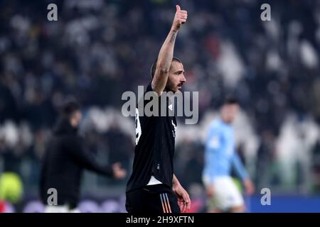 Turin, Italien. 08th Dez 2021. Leonardo Bonucci von Juventus FC Gesten während des UEFA Champions League-Spiel der Gruppe H zwischen Juventus FC und Malmo FF im Allianz-Stadion am 8. Dezember 2021 Turin, Italien . Quelle: Marco Canoniero/Alamy Live News Stockfoto