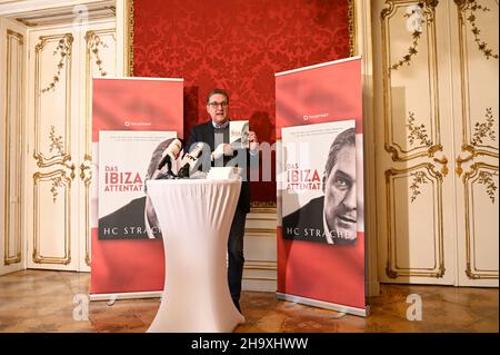 Wien, Österreich. 09th Dez 2021. HC Strache lädt Sie zur Präsentation seines Buches 'das Ibiza Attentat' ein. Quelle: Franz Perc / Alamy Live News Stockfoto