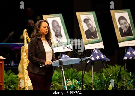 09. November 2021 – Sunrise, Florida, USA: Gedenkgottesdienst für Mitarbeiter des Broward Sheriff Office BSO, die an COVID-19 im Faith Center gestorben sind Stockfoto