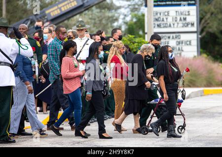 09. November 2021 – Sunrise, Florida, USA: Gedenkgottesdienst für Mitarbeiter des Broward Sheriff Office BSO, die an COVID-19 im Faith Center gestorben sind Stockfoto