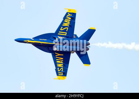 Ein Blauer Engel der United State Navy, der auf der Airshow London SkyDrive in London, Ontario, Kanada, auftrat. Stockfoto