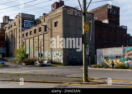 Das alte Malting, ein verlassene Industriegebäude in der Saint-Henri-Gegend von Montreal, Quebec, Kanada Stockfoto