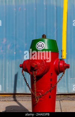 Ein Hydrant auf den Straßen von Montreal, Quebec, Kanada Stockfoto