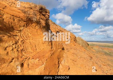 Morsum-Kliff, rötliche Klippe aus Limonit und Nationaler Geotop / Nationales Geotop auf der Insel Sylt, Nordfriesland, Schleswig-Holstein, Deutschland Stockfoto