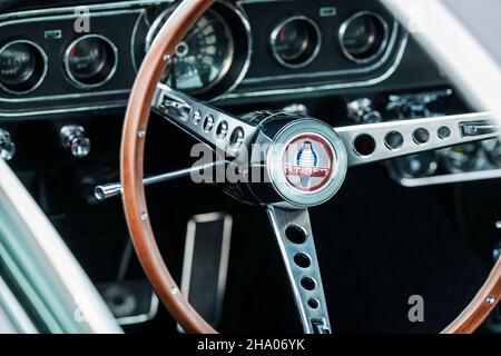 Mustang GT 350 Lenkrad. Klassisches amerikanisches Auto Stockfoto