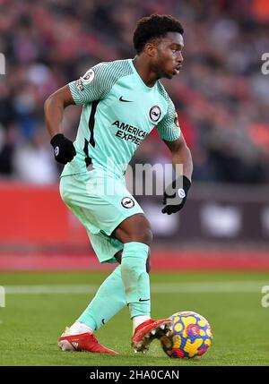 Tariq Lamptey von Brighton & Hove Albion - Southampton / Brighton & Hove Albion, Premier League, St Mary's Stadium, Southampton, Großbritannien - 4th. Dezember 2021 nur zur redaktionellen Verwendung – es gelten die Einschränkungen von DataCo Stockfoto