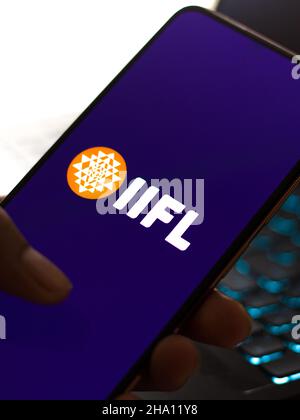 West Bangal, Indien - 05. Dezember 2021 : Infoline iifl-Logo auf Telefonbildschirm Stock image. Stockfoto