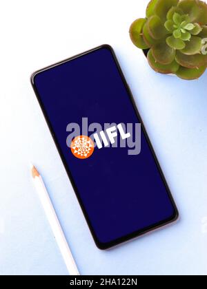 West Bangal, Indien - 05. Dezember 2021 : Infoline iifl-Logo auf Telefonbildschirm Stock image. Stockfoto