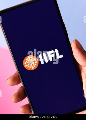 West Bangal, Indien - 05. Dezember 2021 : Infoline iifl-Logo auf Telefonbildschirm Stock image. Stockfoto