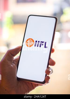 West Bangal, Indien - 05. Dezember 2021 : Infoline iifl-Logo auf Telefonbildschirm Stock image. Stockfoto