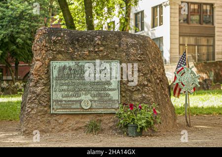 Samuel Adams Grab im Granary Burying Ground in Boston, Massachusetts, in der Tremont Street Stockfoto