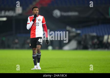 Rotterdam, Niederlande. 09th Dez 2021. ROTTERDAM, NIEDERLANDE - 9. DEZEMBER: Antoni Milambo von Feyenoord während des UEFA Conference League Group Stage-Spiels zwischen Feyenoord Rotterdam und Maccabi Haifa F.C. im Stadion Feijenoord De Kuip am 9. Dezember 2021 in Rotterdam, Niederlande (Foto: Yannick Verhoeven/Orange Picics) Credit: Orange Pics BV/Alamy Live News Stockfoto