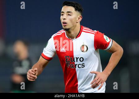 Rotterdam, Niederlande. 09th Dez 2021. ROTTERDAM, NIEDERLANDE - 9. DEZEMBER: Naoufal Bannis von Feyenoord Rotterdam während des UEFA Conference League Group Stage-Spiels zwischen Feyenoord Rotterdam und Maccabi Haifa F.C. im Stadion Feijenoord De Kuip am 9. Dezember 2021 in Rotterdam, Niederlande (Foto: Yannick Verhoeven/Orange Picics) Credit: Orange Pics BV/Alamy Live News Stockfoto