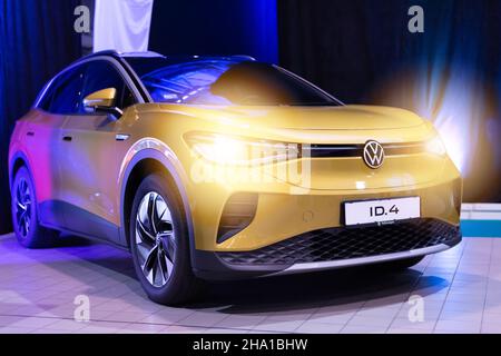 Volkswagen ID.4 GTX vollelektrisches SUV-Coupé-Fahrzeug auf dem Adria Security Summit in Belgrad, Serbien - 12. Oktober 2021 Stockfoto