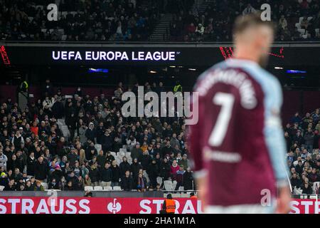 LONDON, GBR. DEZ 9th London Stadium im Rahmen des UEFA Europa League-Spiels zwischen West Ham United und Dinamo Zagreb am Donnerstag, dem 9th. Dezember 2021, im London Stadium, Stratford. (Kredit: Federico Maranesi | MI Nachrichten) Kredit: MI Nachrichten & Sport /Alamy Live Nachrichten Stockfoto