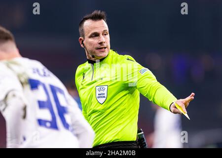 Kopenhagen, Dänemark. 09th Dez 2021. Schiedsrichter Istvan Vad gesehen während des UEFA Europa Conference League-Spiels zwischen dem FC Kopenhagen und Slovan Bratislava im Parken in Kopenhagen. (Foto: Gonzales Photo/Alamy Live News Stockfoto