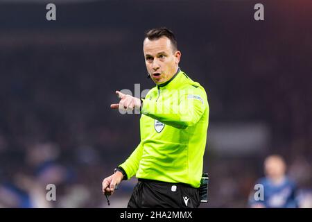 Kopenhagen, Dänemark. 09th Dez 2021. Schiedsrichter Istvan Vad gesehen während des UEFA Europa Conference League-Spiels zwischen dem FC Kopenhagen und Slovan Bratislava im Parken in Kopenhagen. (Foto: Gonzales Photo/Alamy Live News Stockfoto