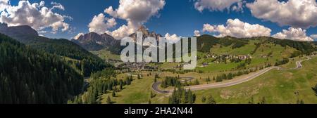 Luftpanorama des Campo Longo Pass in Italien Stockfoto