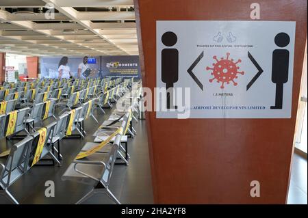 MALAWI, Lilongwe, Corona Pandemie, Flughafen, Entfernungsregeln / MALAWI, Lilongwe, Corona Pandemie, Flughafen, Abstandsregeln Stockfoto