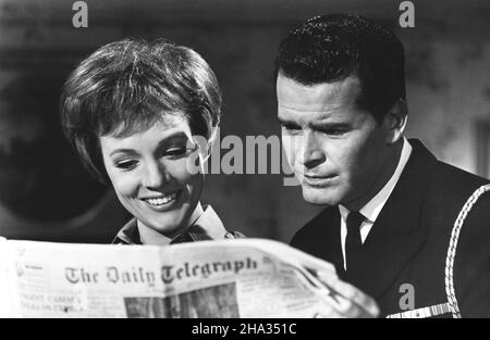 Die Amerikanisierung von Emily Jahr : 1964 USA Regie : Arthur Hiller Julie Andrews, James Garner Stockfoto