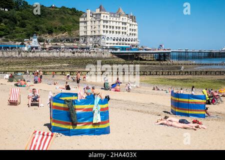 Grand Hotel, Llandudno Beach, Strand, von, Promenade, Llandudno, Küste, Küste, Stadt, Norden, Wales, Walisisch, Aussicht, Aussichtspunkt, Conway County, Conwy, Norden, Wales, Nordwales, Großbritannien, GB, Großbritannien, Großbritannien, Großbritannien, Großbritannien, Großbritannien, Großbritannien, Großbritannien, Großbritannien, Großbritannien, Stockfoto