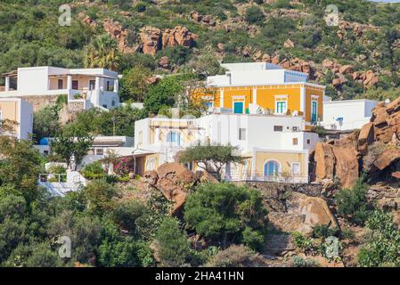 Blick auf die Insel Panarea vom Meer aus, Panarea, Äolische Inseln, Sizilien, Italien Stockfoto