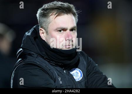 HARTLEPOOL, GBR. DEZ 8th Rochdale-Manager Robbie Stockdale während des Spiels der Sky Bet League 2 zwischen Hartlepool United und Rochdale im Victoria Park, Hartlepool, am Mittwoch, 8th. Dezember 2021. (Kredit: Mark Fletcher | MI News) Kredit: MI Nachrichten & Sport /Alamy Live News Stockfoto