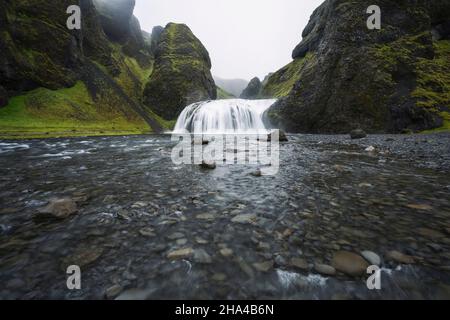 Schöne stjornarfoss Wasserfälle in der Sommersaison. island. Stockfoto