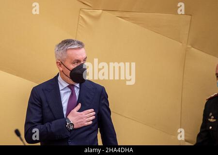 Rieti, Italien. 10th Dez 2021. Verteidigungsminister Lorenzo Guerini besucht die Carabinieri-Forstschule in Cittaducale, 10. Dezember 2021. (Bild: © Riccardo Fabi/Pacific Press via ZUMA Press Wire) Stockfoto