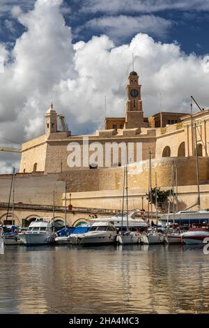 Festungsmauern der St. Michael Bastion in Senglea, Malta, Europa. Ein UNESCO-Weltkulturerbe Stockfoto