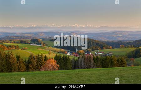 Blick von Dachsberg - Finsterlingen über Dachsberg - Hierbach zu den Schweizer Alpen, Hotzenwald, Südschwarzwald, Schwarzwald, Baden-Württemberg, Stockfoto