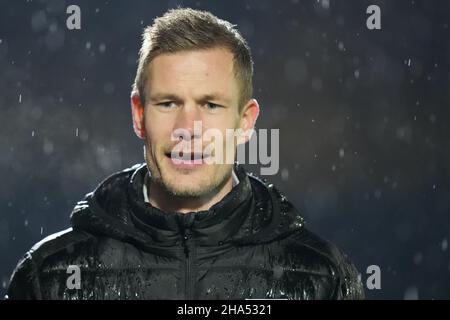 ROTTERDAM, NIEDERLANDE - 10. DEZEMBER: Joran Pot Trainer von PEC Zwolle beim Pure Energie Eredivisie Vrouwen Spiel zwischen Feyenoord Rotterdam und PEC Zwolle am 10. Dezember 2021 in Nieuw Varkenoord in Rotterdam, Niederlande (Foto: Yannick Verhoeven/Orange Picles) Stockfoto