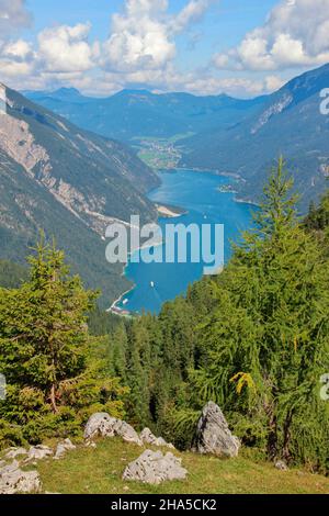 Blick vom bärenkopf (1991m),achensee,linke Seebergspitze und seekarspitze,rechts rofangebirge,tirol,österreich Stockfoto