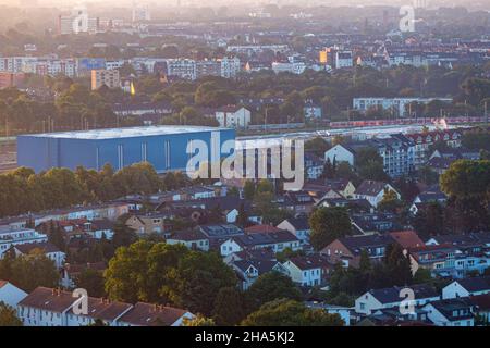 köln von oben - aufgenommen über Zeppelin am frühen Morgen kurz nach Sonnenaufgang. escher straße, köln, Nordrhein-westfalen, deutschland Stockfoto