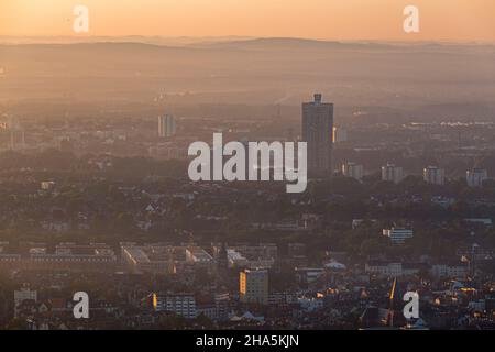 köln von oben über Zeppelin am frühen Morgen kurz nach Sonnenaufgang gefangen. Fröscherweg,köln,Nordrhein-westfalen,deutschland Stockfoto