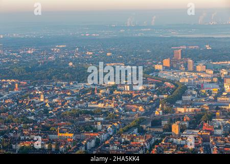 köln von oben - aufgenommen über Zeppelin am frühen Morgen kurz nach Sonnenaufgang. köln, Nordrhein-westfalen, deutschland Stockfoto