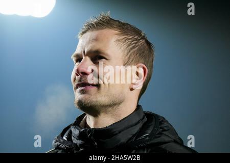 ROTTERDAM, NIEDERLANDE - 10. DEZEMBER: Joran Pot Trainer von PEC Zwolle beim Pure Energie Eredivisie Vrouwen Spiel zwischen Feyenoord Rotterdam und PEC Zwolle am 10. Dezember 2021 in Nieuw Varkenoord in Rotterdam, Niederlande (Foto: Yannick Verhoeven/Orange Picles) Stockfoto