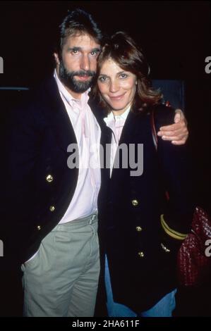 Henry Winkler und Stacey Weitzman um die 1980er Jahre Credit: Ralph Dominguez/MediaPunch Stockfoto